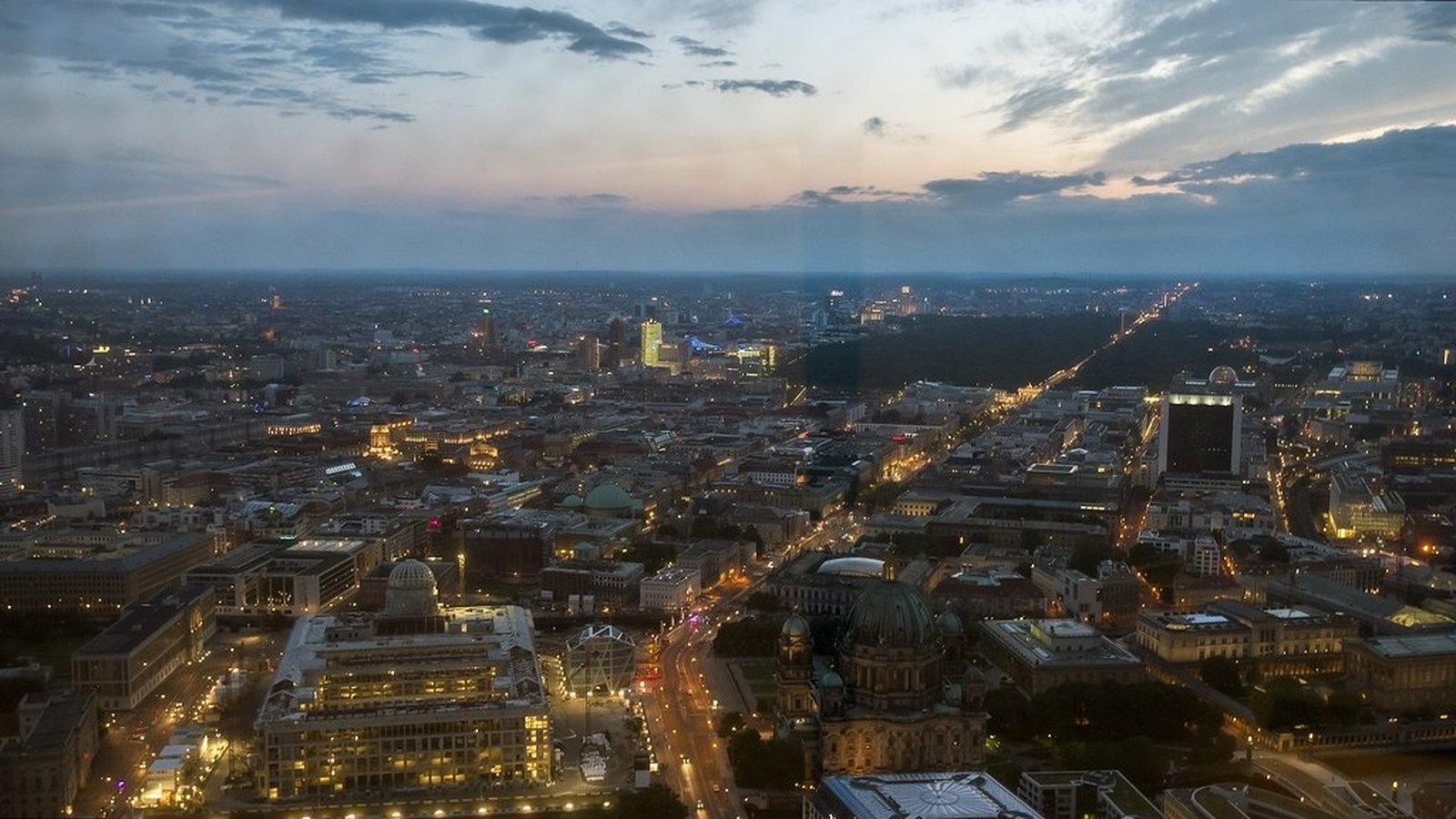 Von Frankfurt nach Berlin: Sieben Umzugsunternehmen für den Umzug in die Hauptstadt